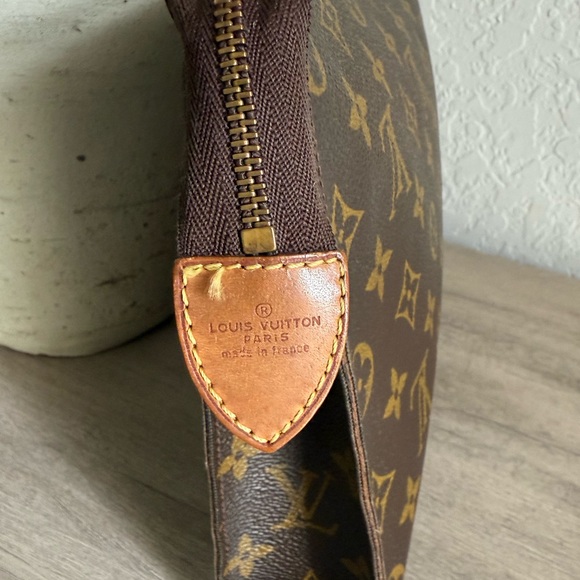 VINTAGE Louis Vuitton Monogram Canvas Toiletry Pouch - Picture 5 of 16